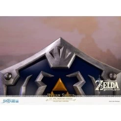 Legend Of Zelda: Breath Of The Wild - Hylian Shield - Collectors Edition With Led Stand [Nintendo] -Anime Heroes Tienda legend of zelda breath of the wild hylian shield standard edition ver nintendo 1 38