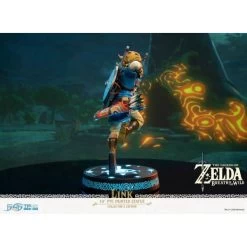 GOOD SMILE COMPANY The Legend Of Zelda: Breath Of The Wild - Link 10 Inch Collector With Led Stand [First 4 Figure] -Anime Heroes Tienda the legend of zelda breath of the wild link 10 inch collector first 4 figure 1 13