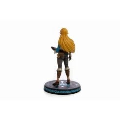 GOOD SMILE COMPANY The Legend Of Zelda: Breath Of The Wild - Zelda 10 Inch [First 4 Figure]